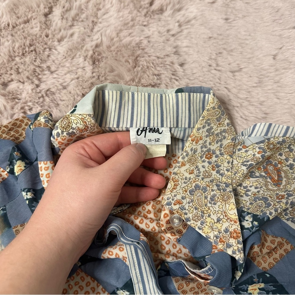 Vintage Patterned Eclectic Get Together/Family Dinner Button Up Collared Blouse - Picture 3 of 10